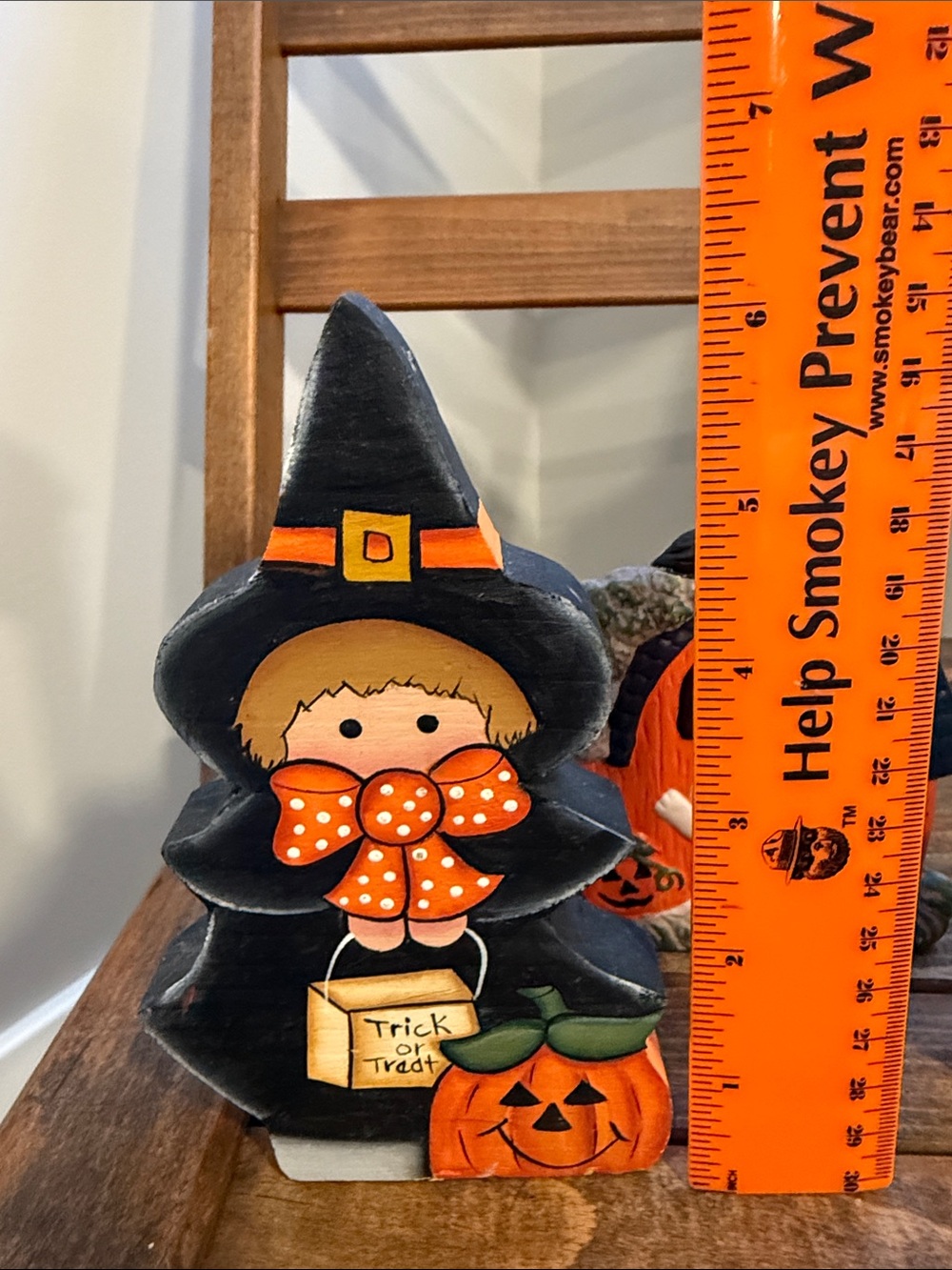 Halloween Decor Bundle Witch Haunted House Pumpkin Vintage Folk Art Style - Picture 4 of 5